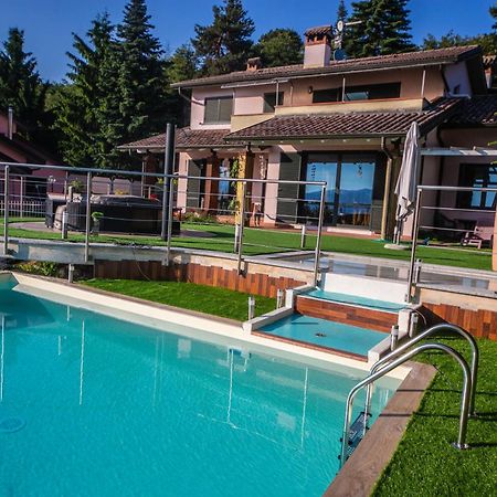 Villa Buzzi Besozzo Pokoj fotografie